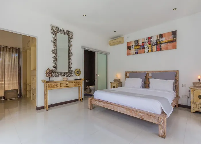 Cosy 3 Bedroom With Private Pool In ヴィラ スミニャック